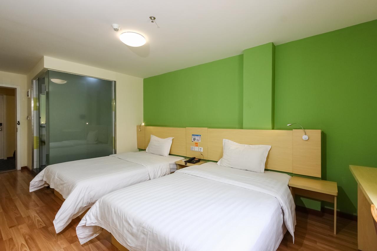 7Days Inn Guangzhou Southern Hospital Medical College Station 외부 사진