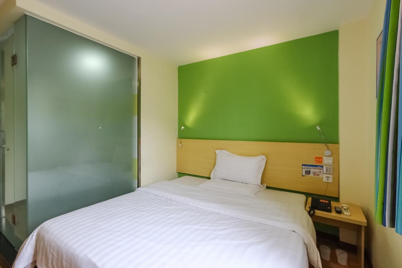 7Days Inn Guangzhou Southern Hospital Medical College Station 외부 사진